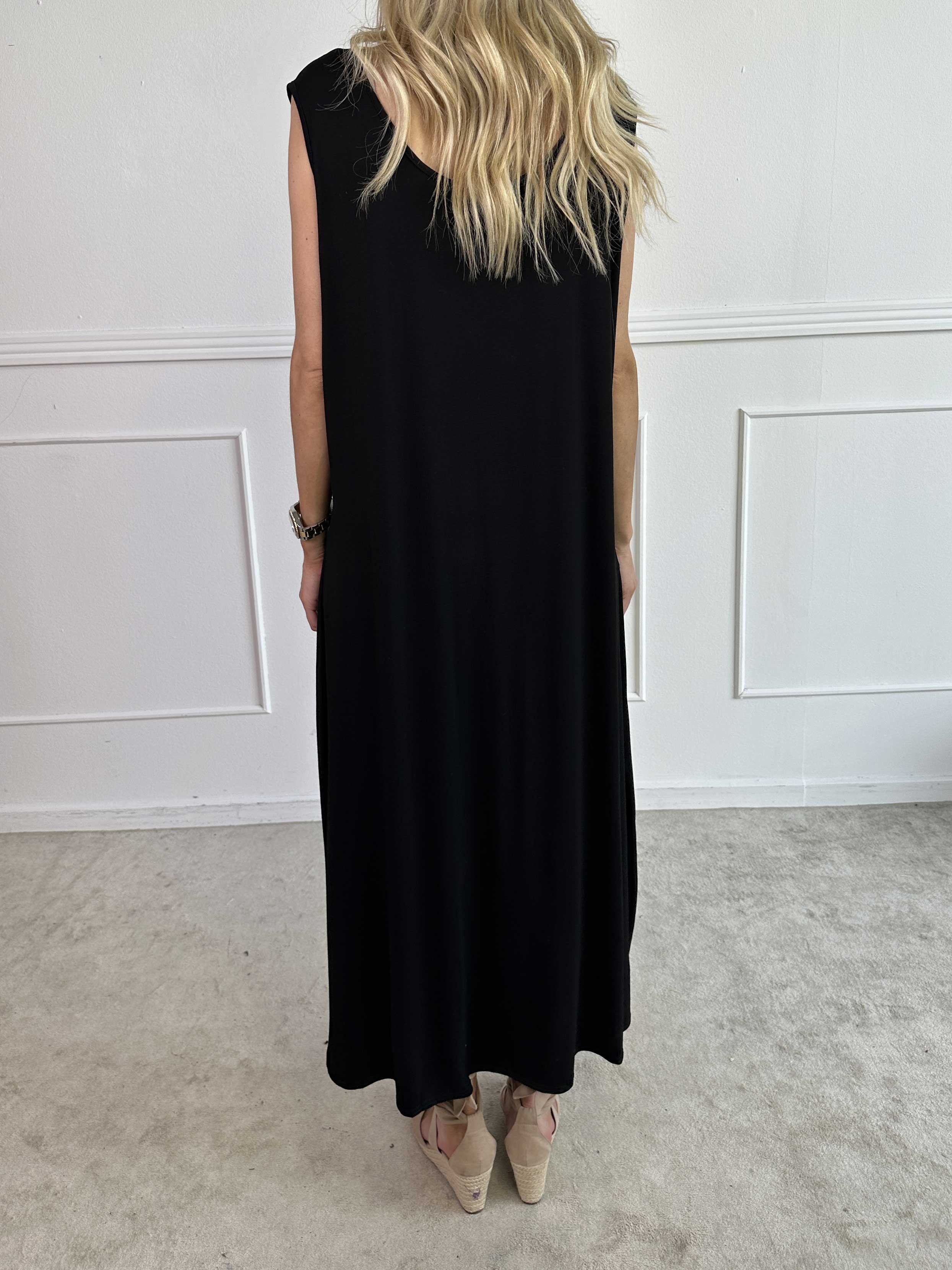 Eden - Lång mjuk klänning i viskos med strass